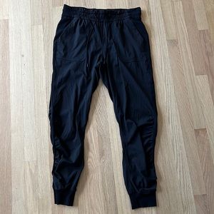 Lululemon full length black ruched jogger